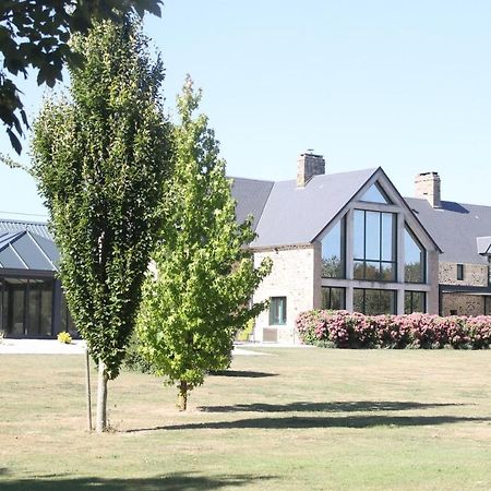 Domaine du Jardin  Chambres d'hôtes Saint-Jean-de-la-Haize Extérieur photo