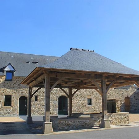 Domaine du Jardin  Chambres d'hôtes Saint-Jean-de-la-Haize Extérieur photo