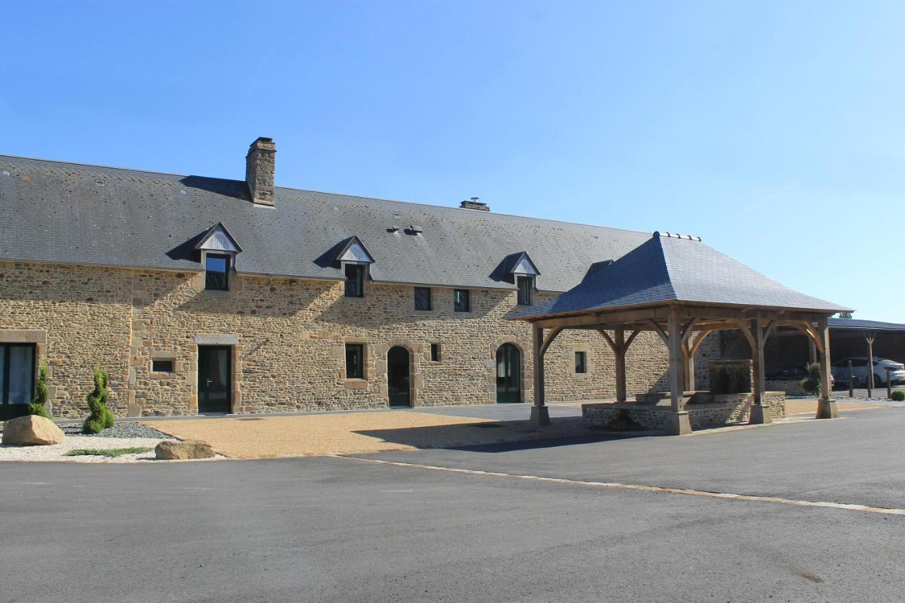 Domaine du Jardin  Chambres d'hôtes Saint-Jean-de-la-Haize Extérieur photo